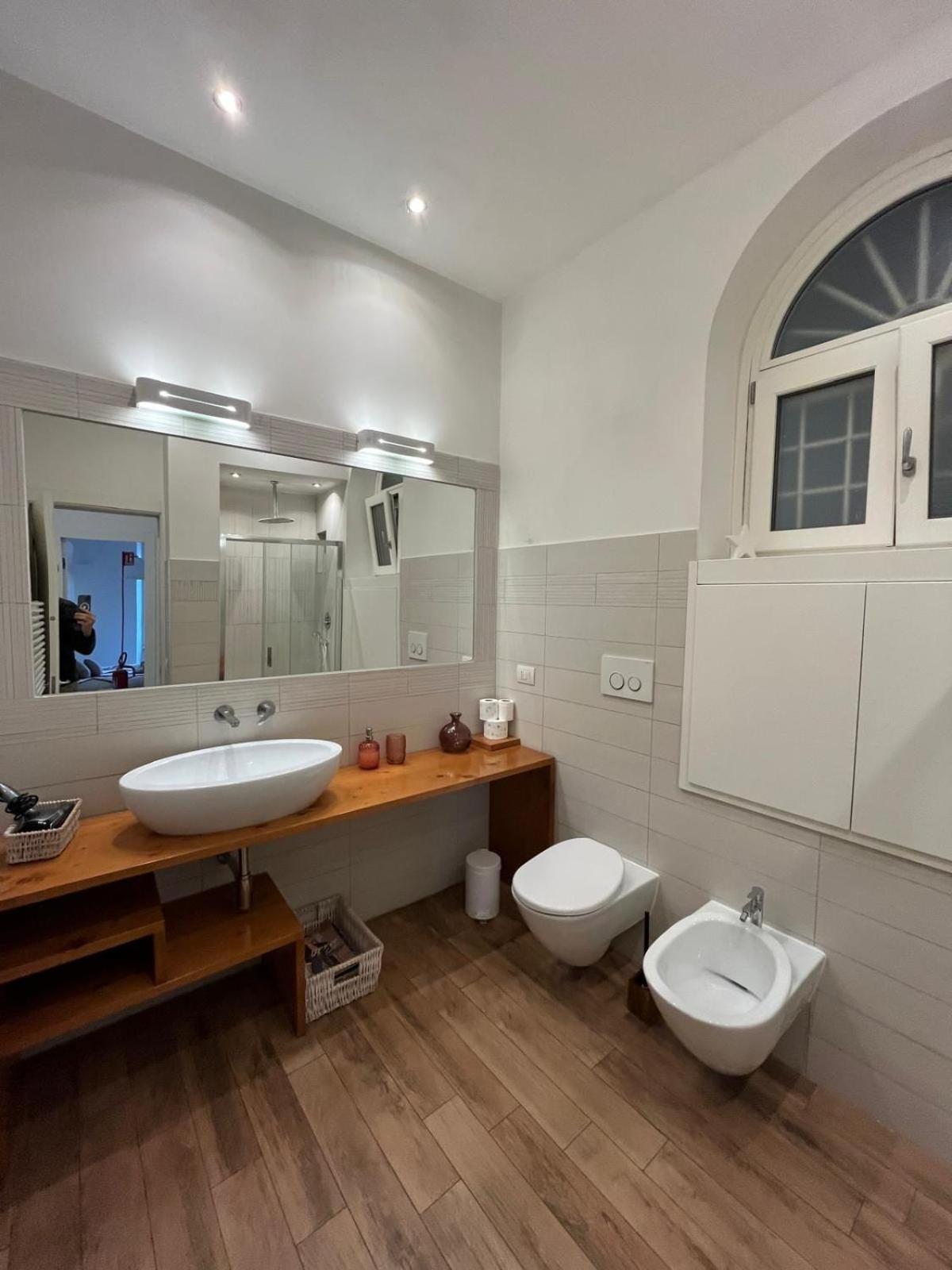 La Dolce Vita - Luxury Colosseum Boutique Apartment Řím Exteriér fotografie